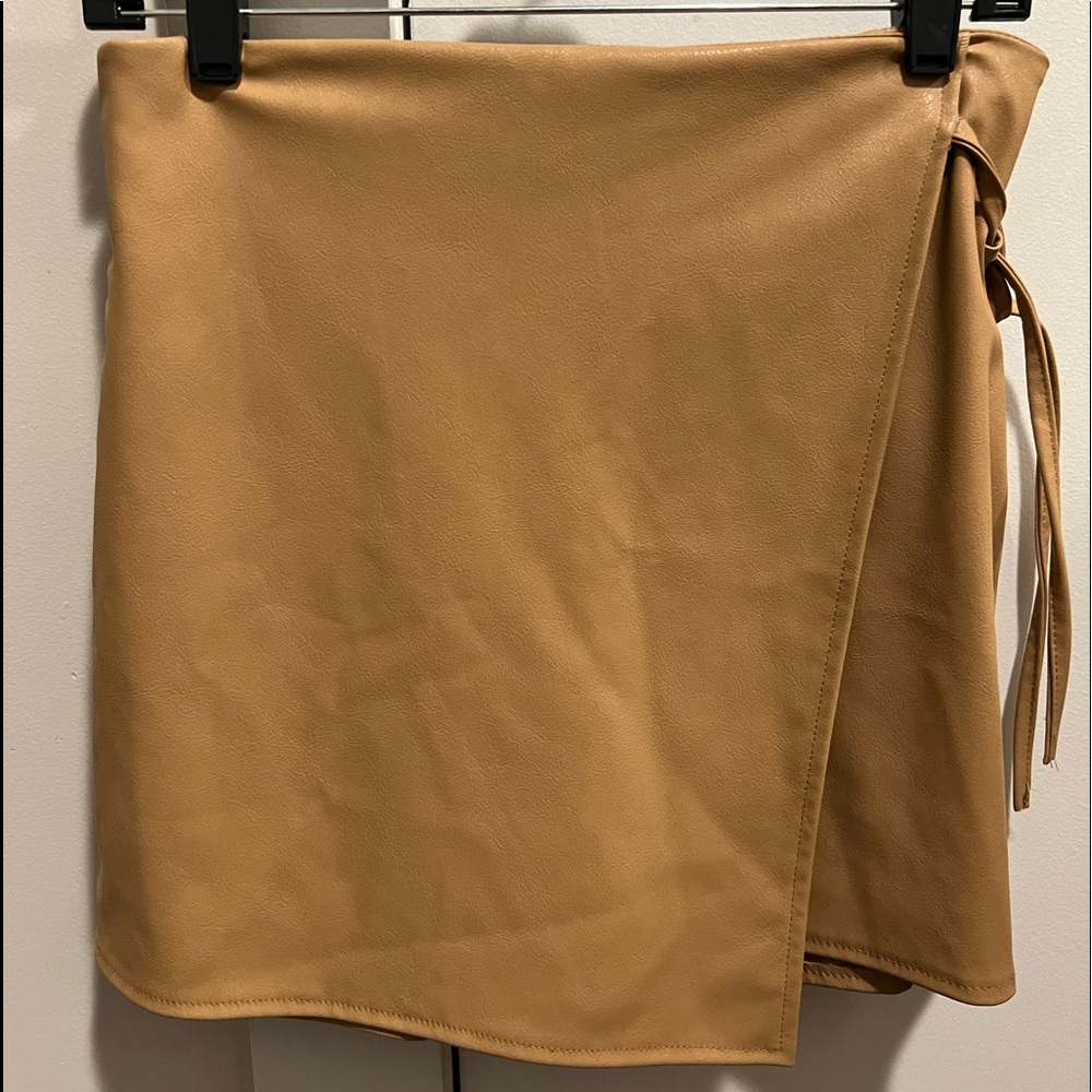 Zara Light Brown/Tan Leather Skort